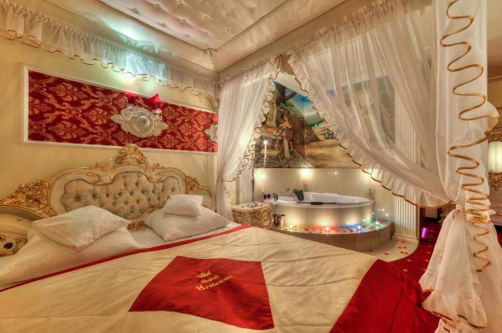 Hotel Krolewski Janów Lubelski Zimmer foto